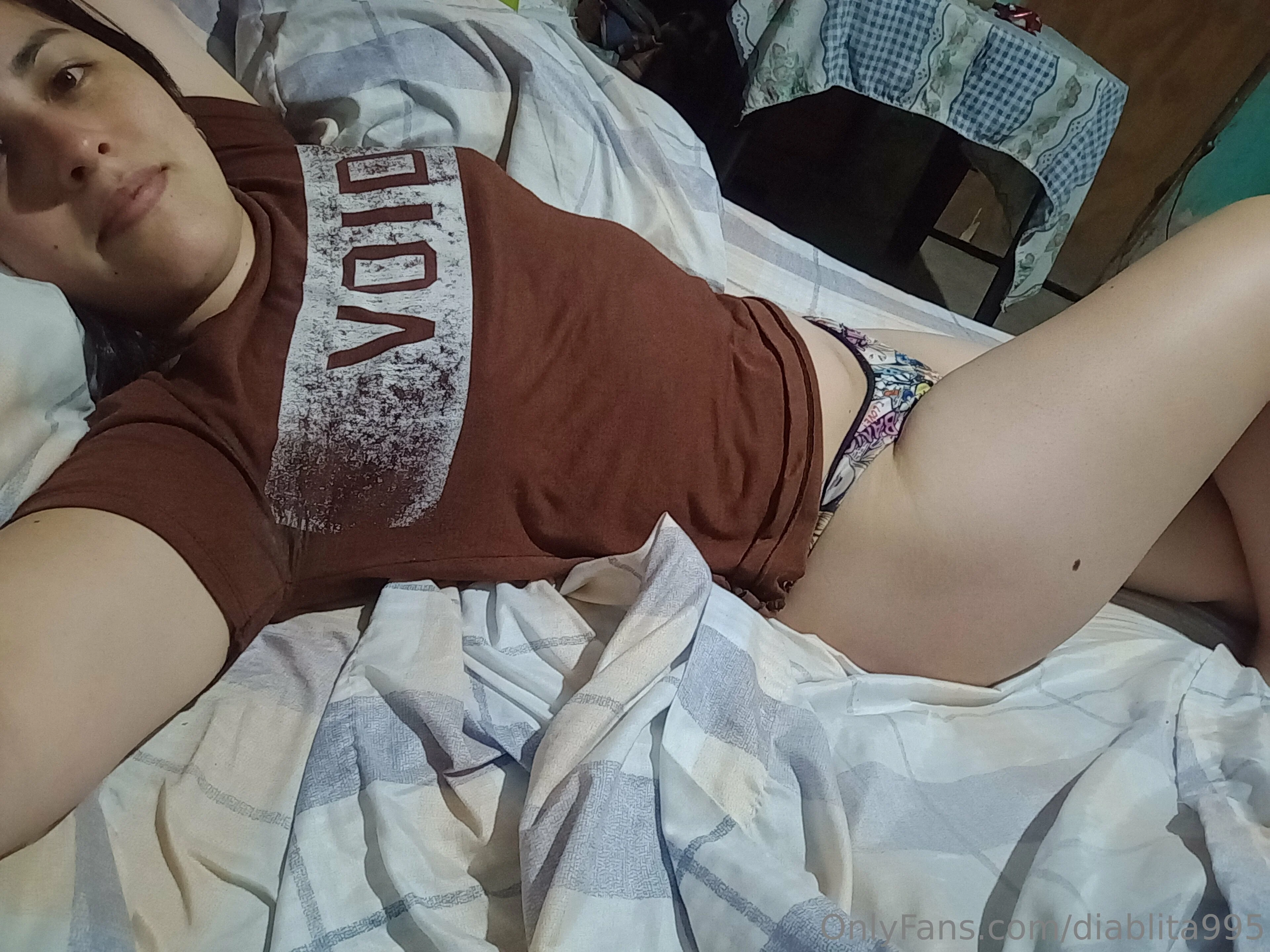 Diabla 😈 @diablita995 masterbating