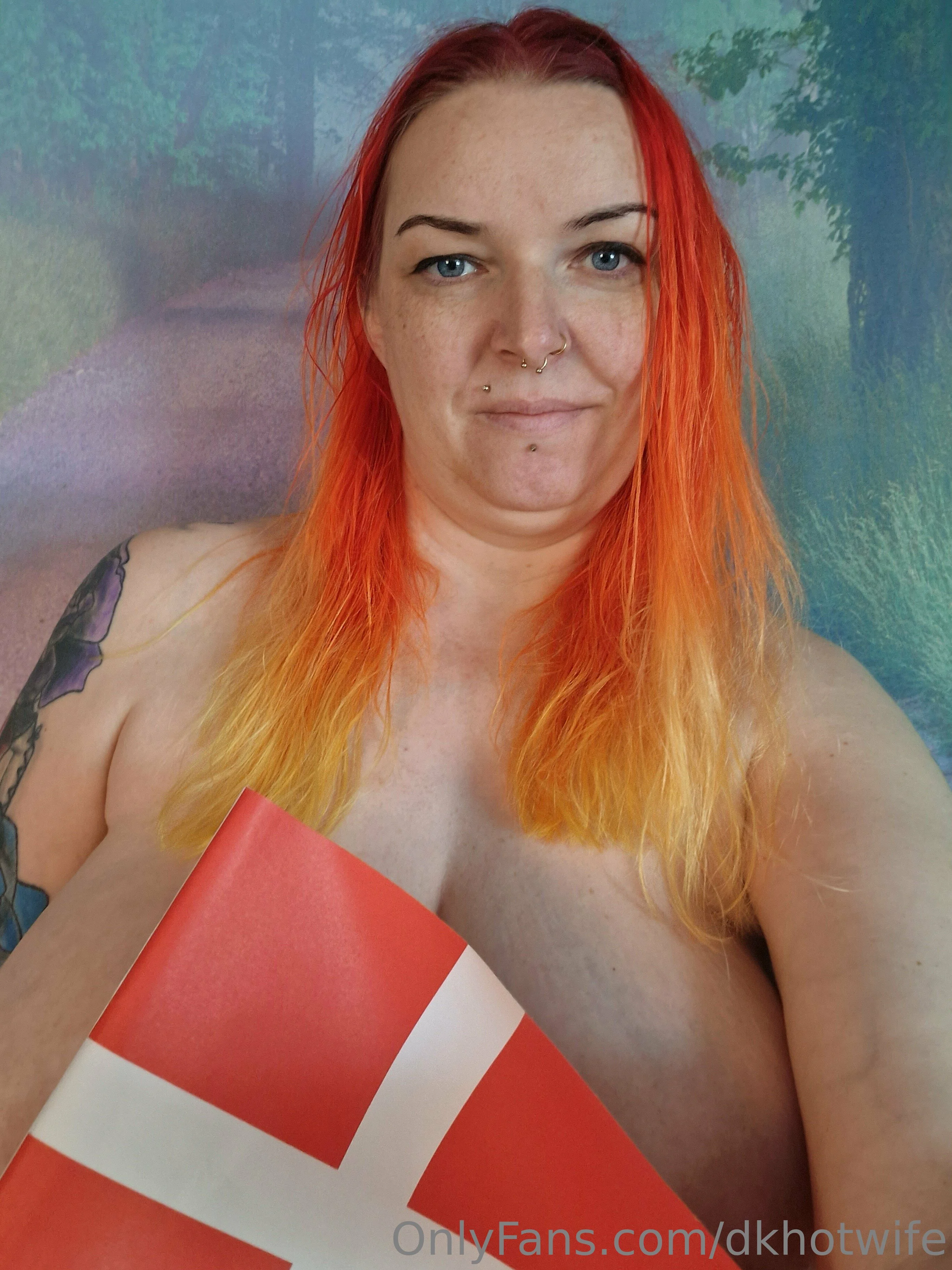 Marie @dkhotwife alex adams