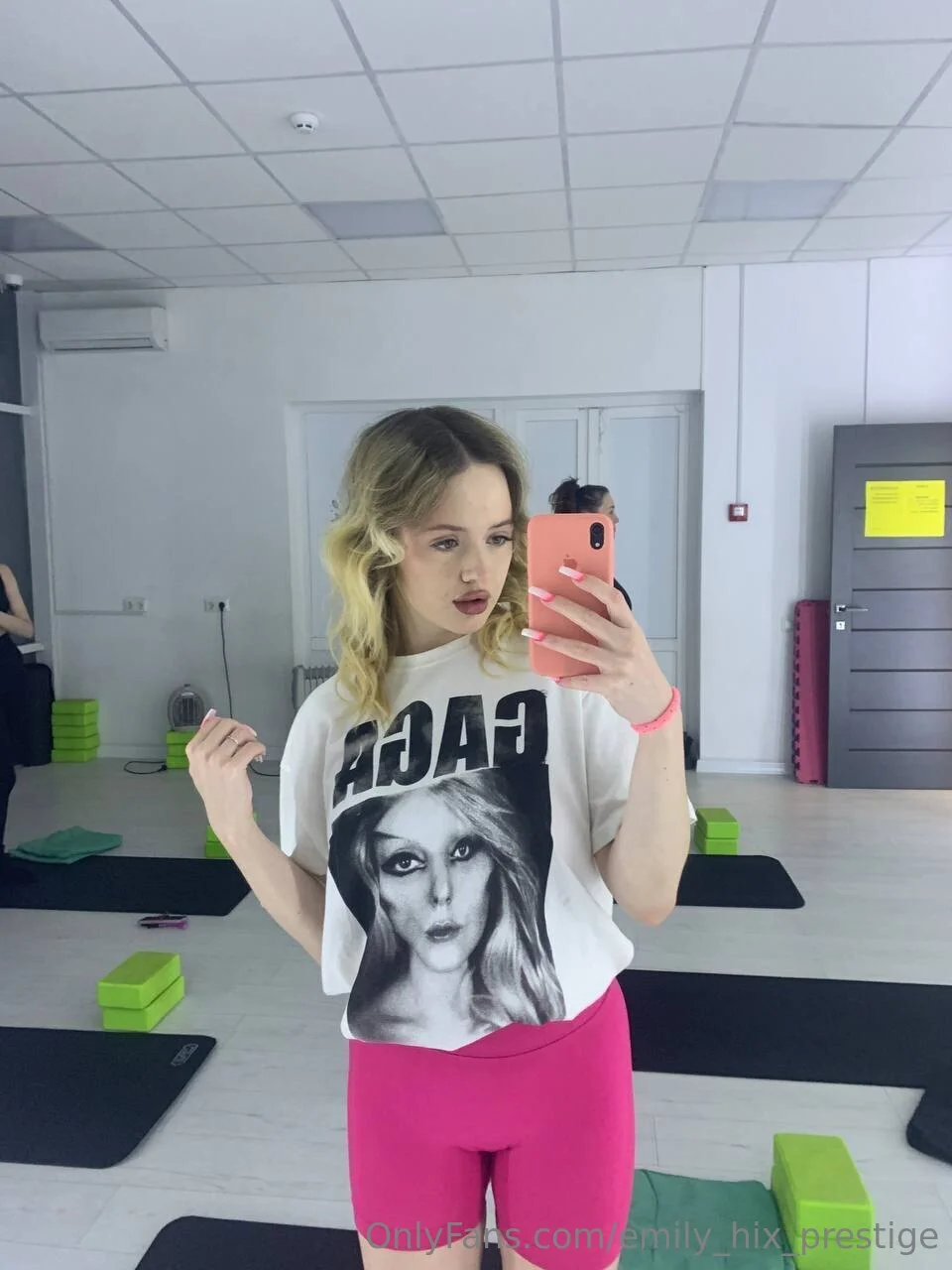 Emi🌸 nude Photo /  Porn - Photo #7