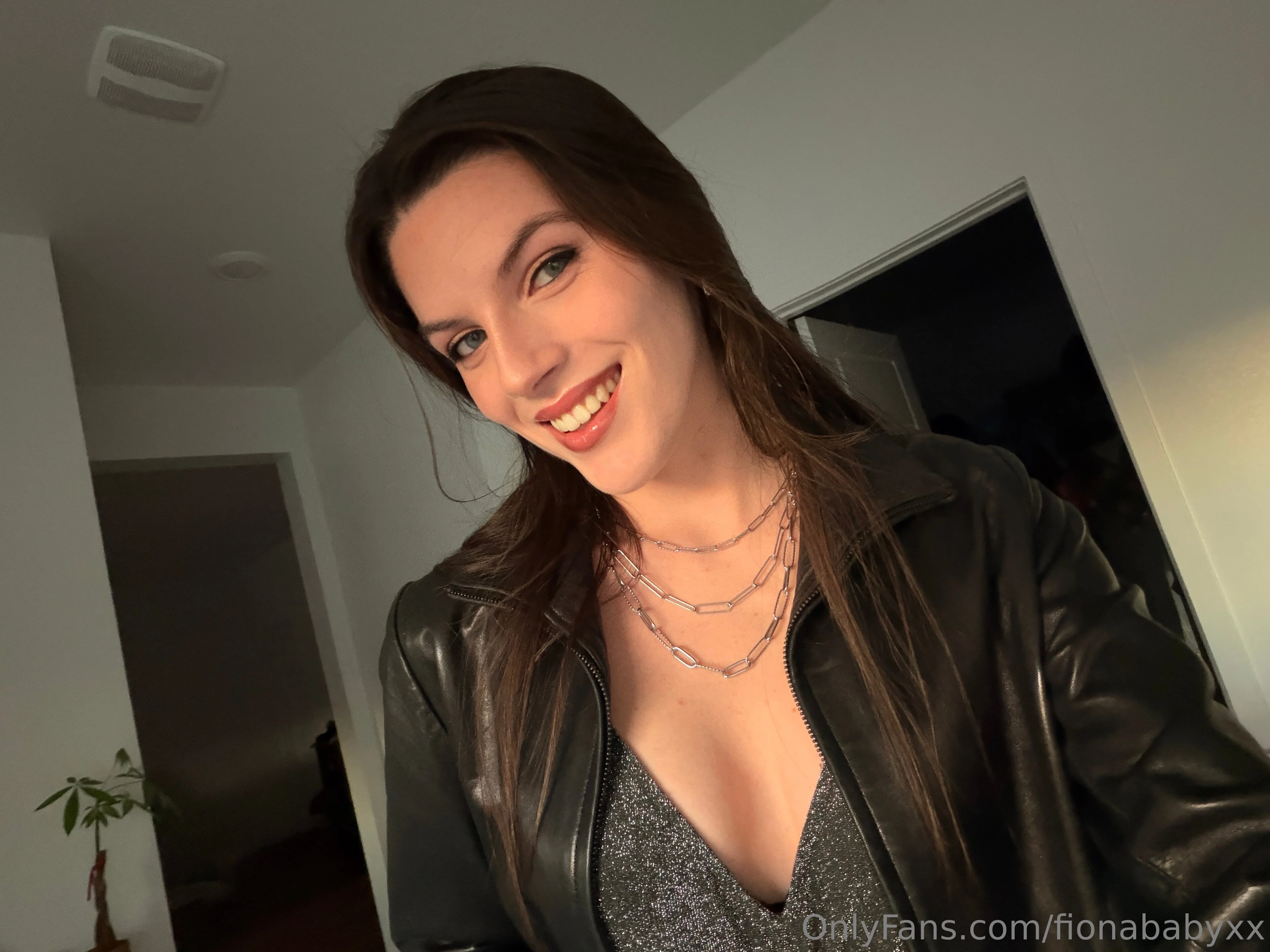 Fiona Frost nude Photo /  Porn - Photo #14