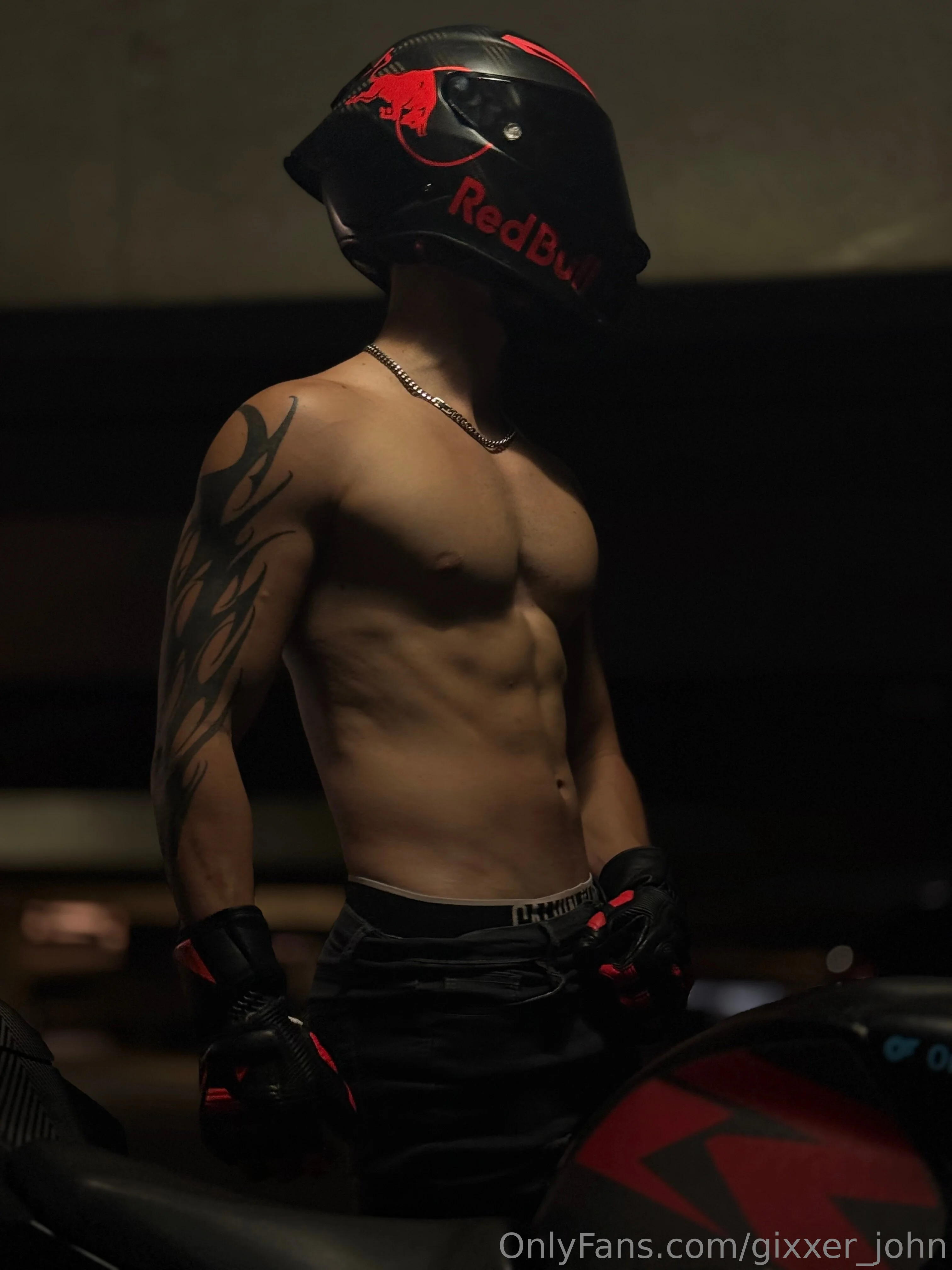 Gixxer John @gixxer_john twisted