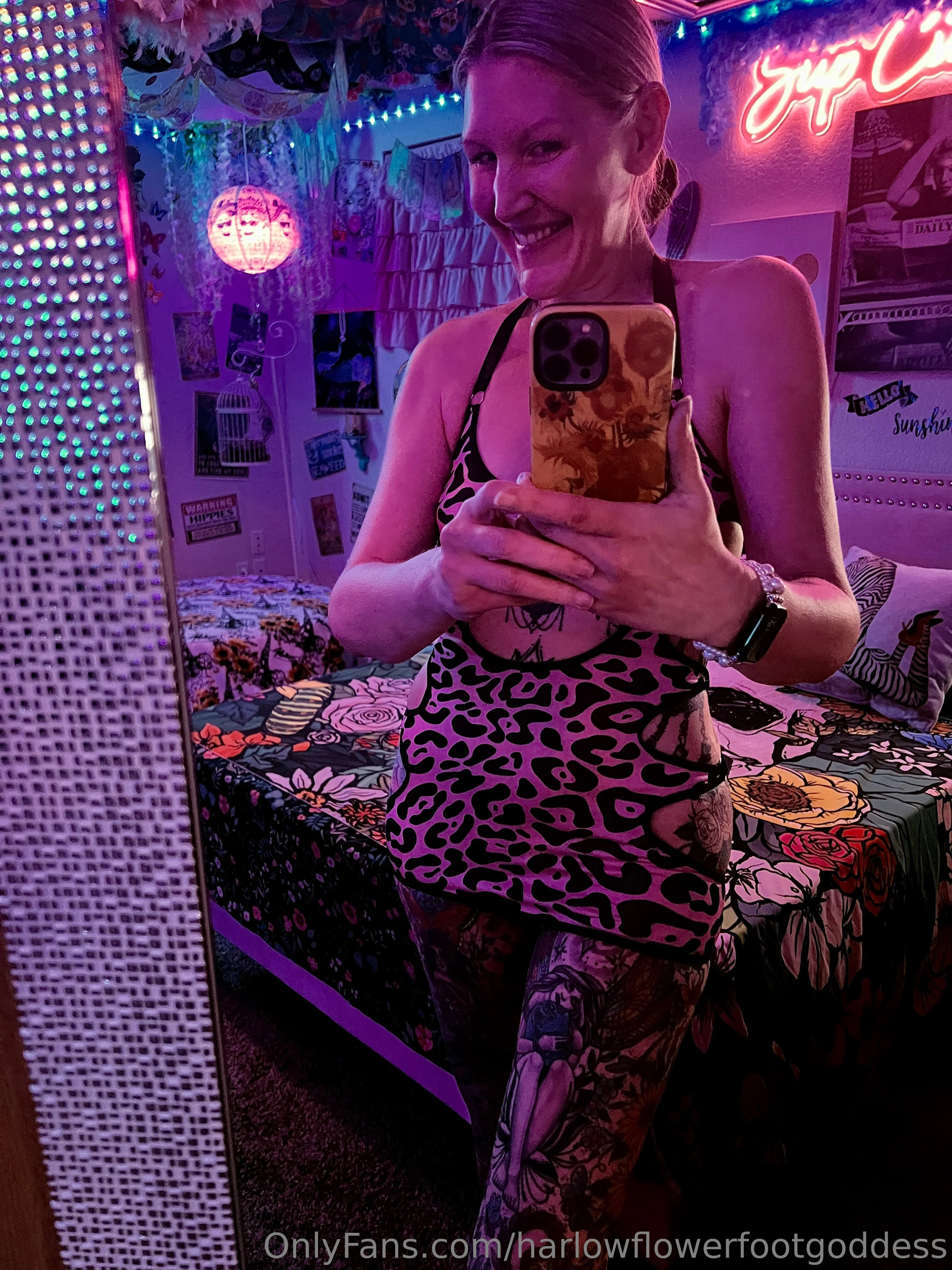 Harlow Flower Foot Goddess 🌻 @harlowflowerfootgoddess lingerie