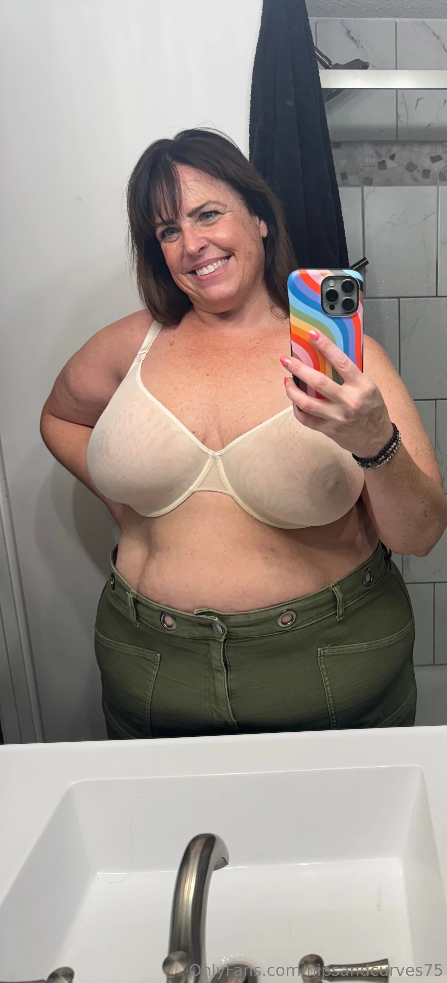 Hipsandcurves75