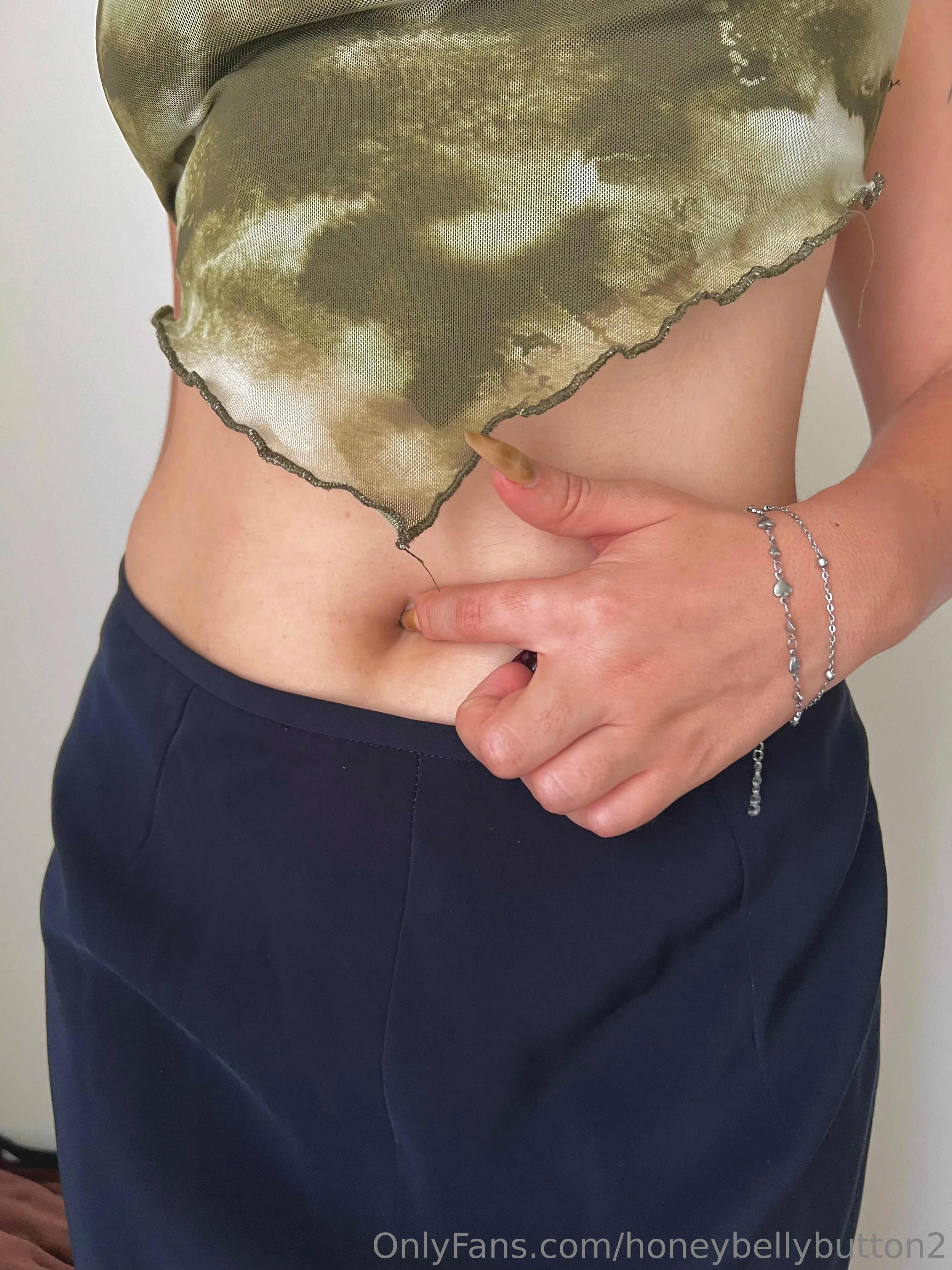 Honey Navel @honeybellybutton2 stepmom