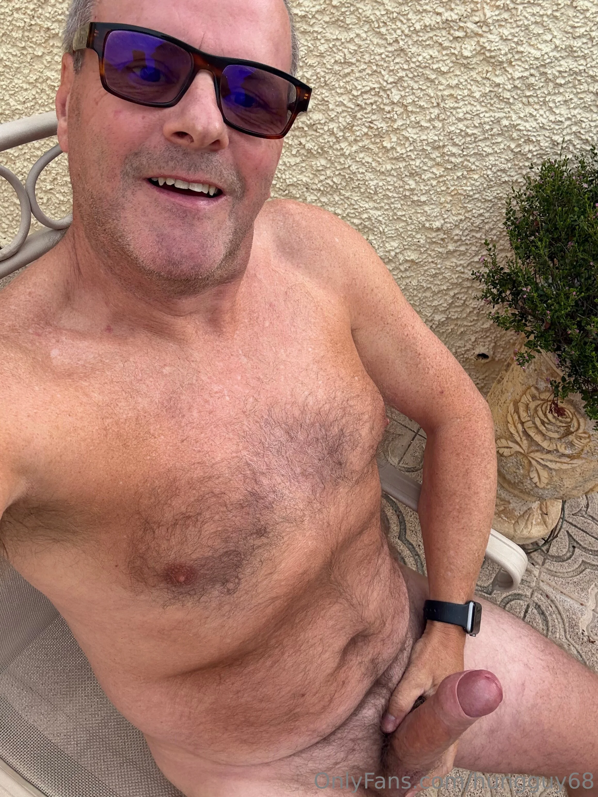 Hung-68 nude Photo /  Porn - Photo #4