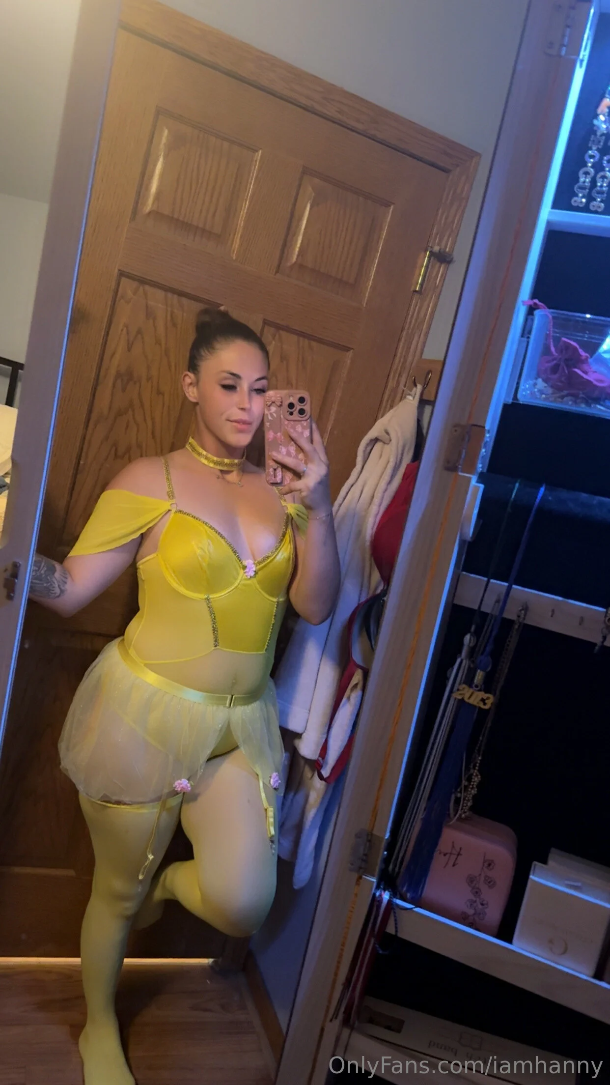 This Miami girl has a little sugar and a little trouble… slide into my DMs if you can handle both 😈