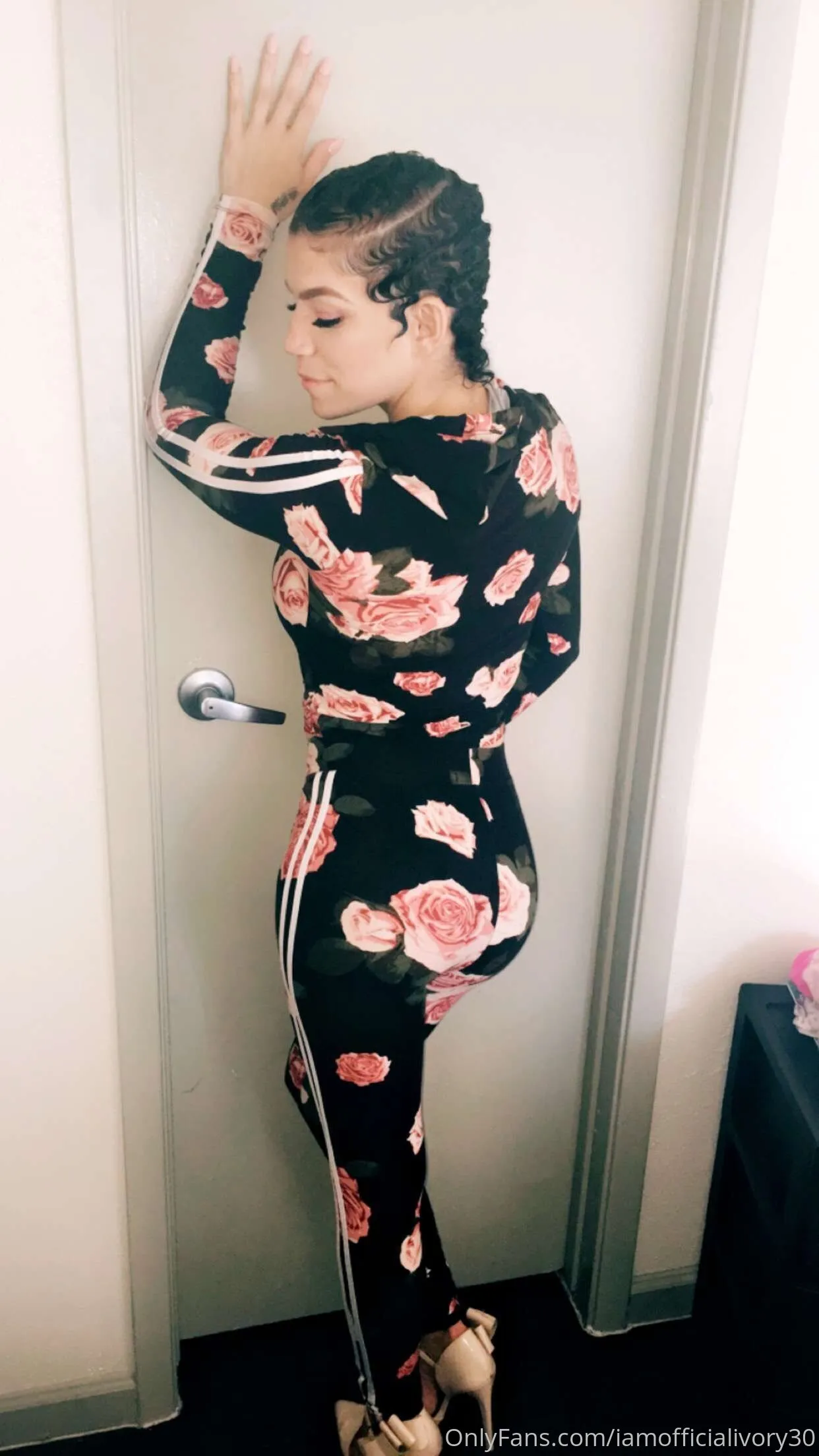 IAMOFFICIALIVORY nude Photo / iamofficialivory30 Porn - Photo #4