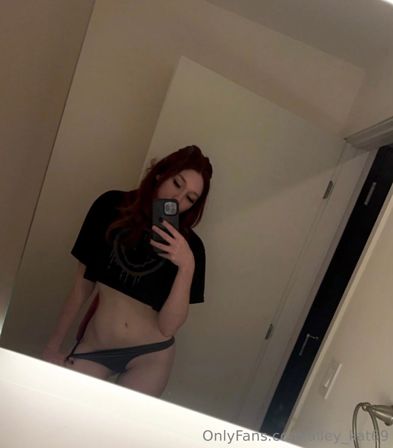 Alley Kat nude Photo /  Porn - Photo #9