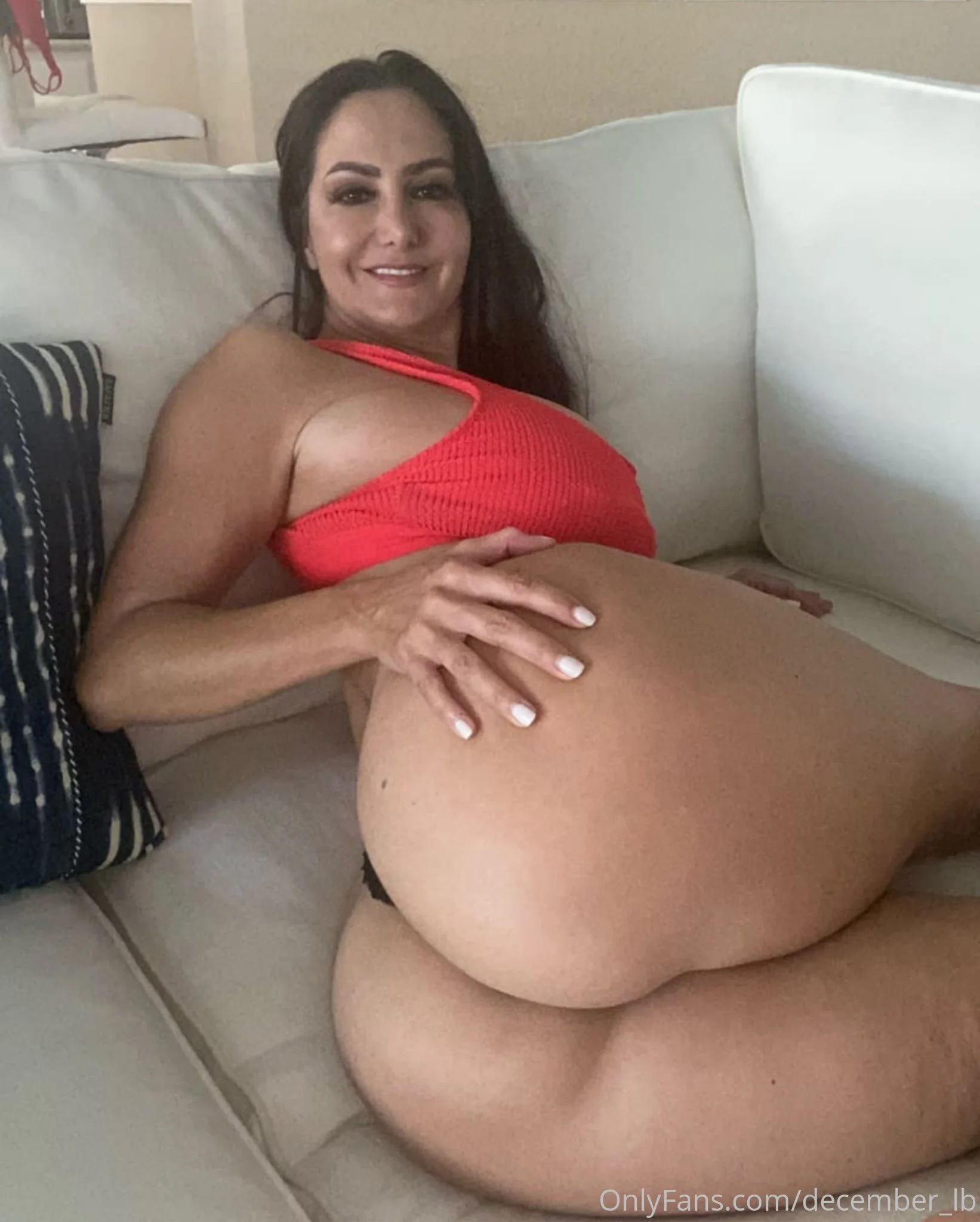 December nude Photo /  Porn - Photo #9