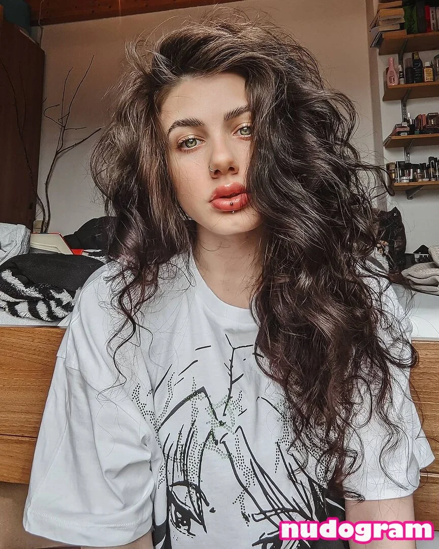 Alien Baby nude Photo /  Porn - Photo #21