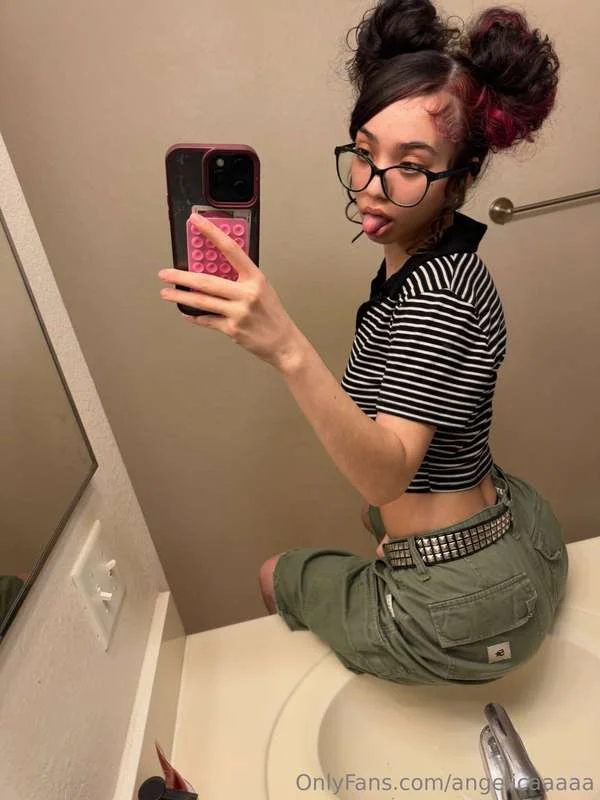 Angie nude Photo /  Porn - Photo #7