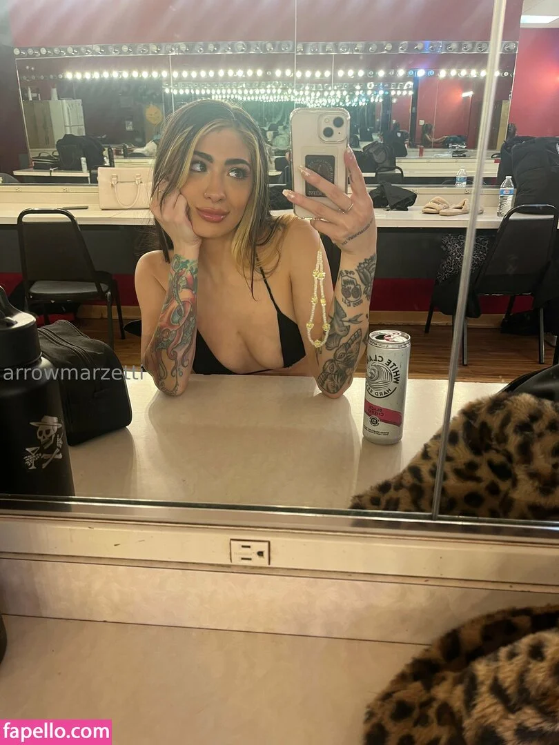 Arrow nude Photo /  Porn - Photo #25