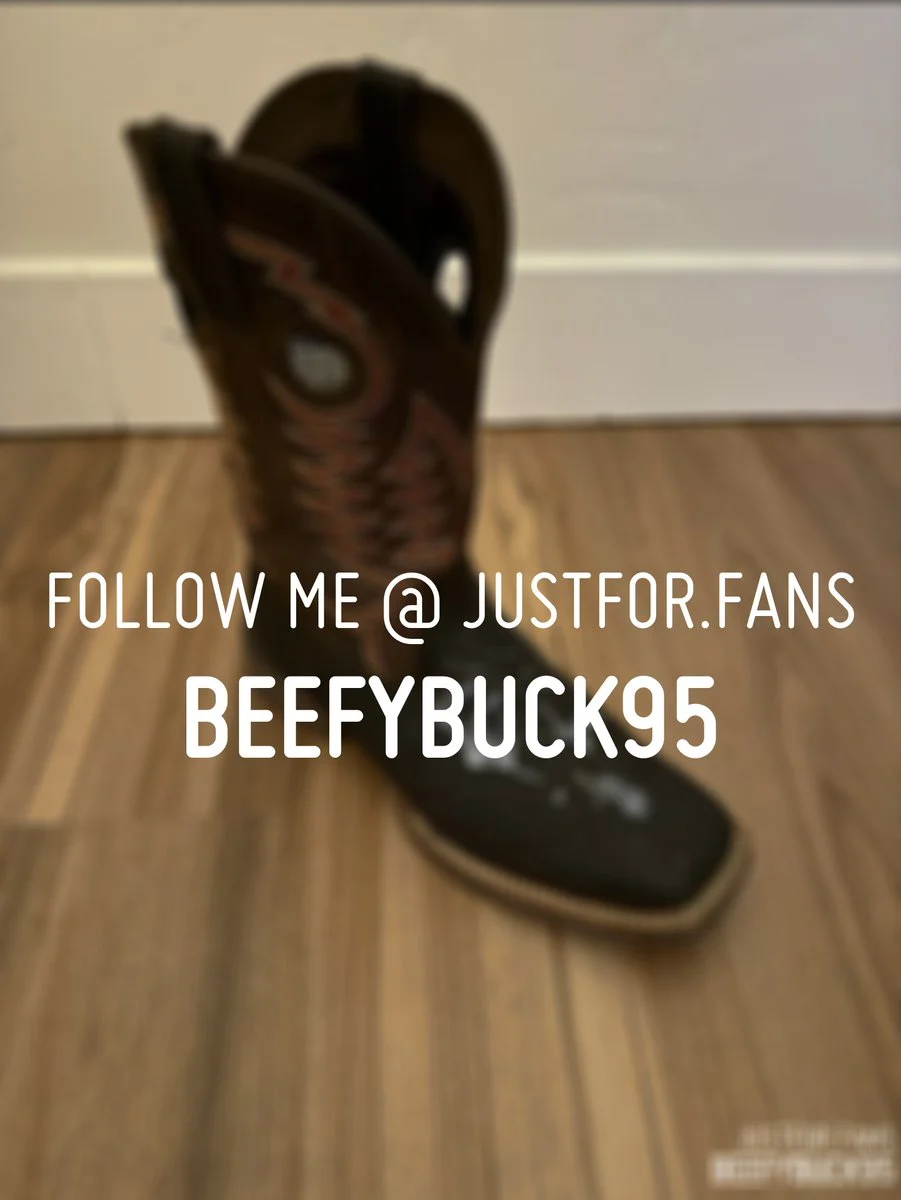 Beefy Buck nude Photo /  Porn - Photo #3