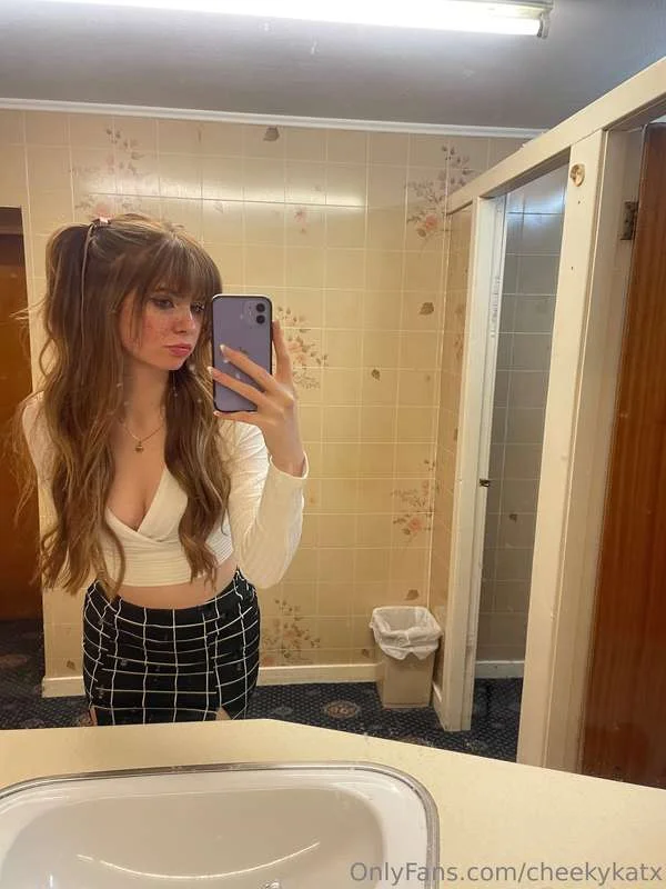 Kat nude Photo / cheekykatx Porn - Photo #11