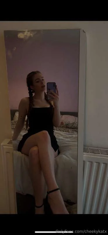 Kat nude Photo /  Porn - Photo #4