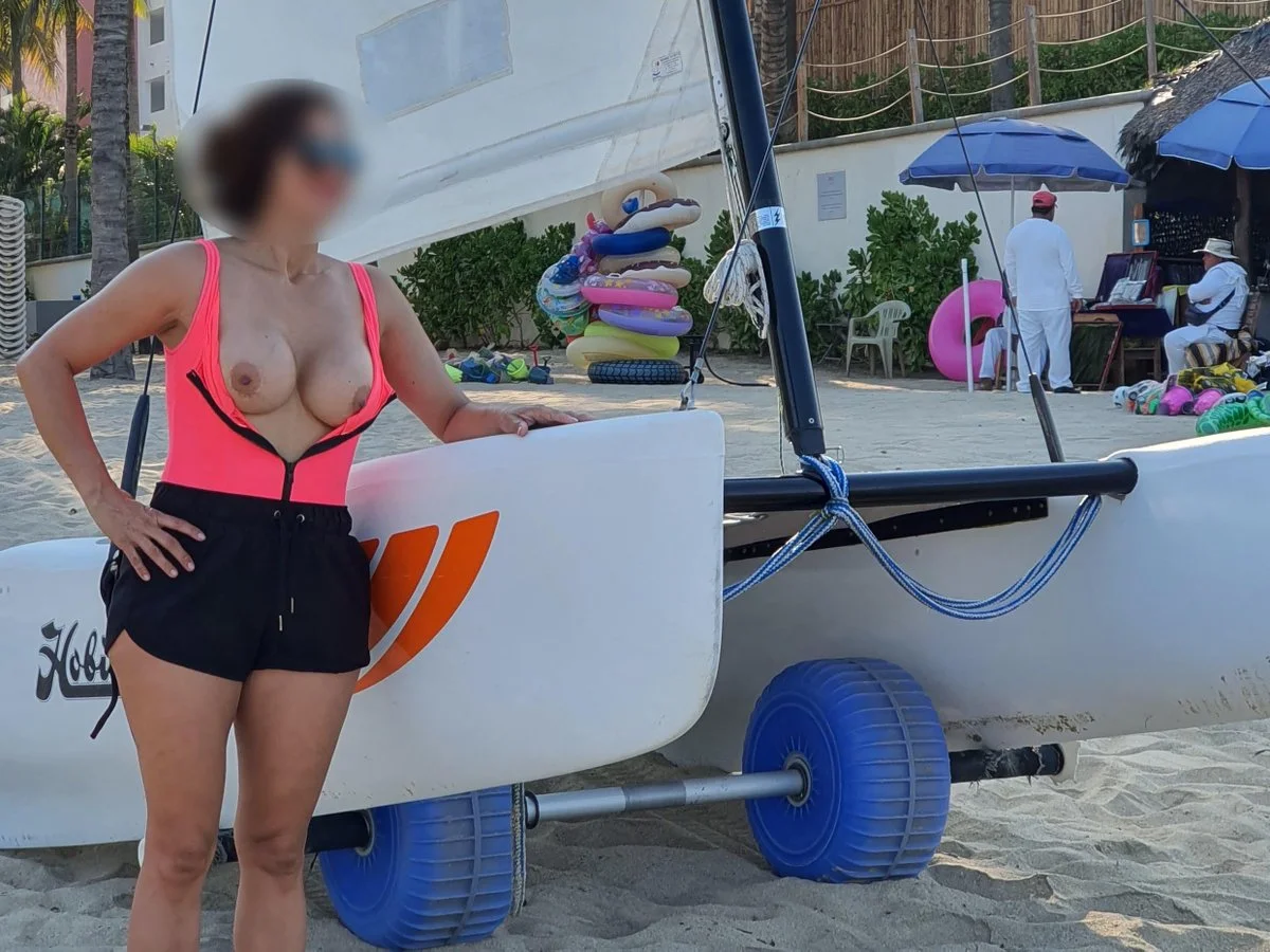 Big boob teacher nude Photo /  Porn - Photo #6