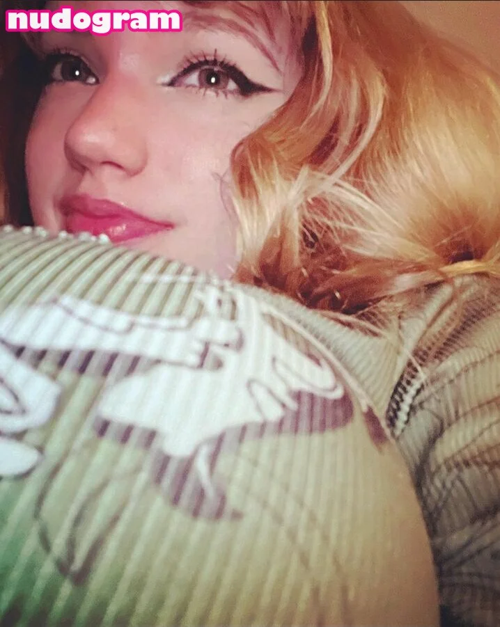 Mak Lynn nude Photo /  Porn - Photo #18