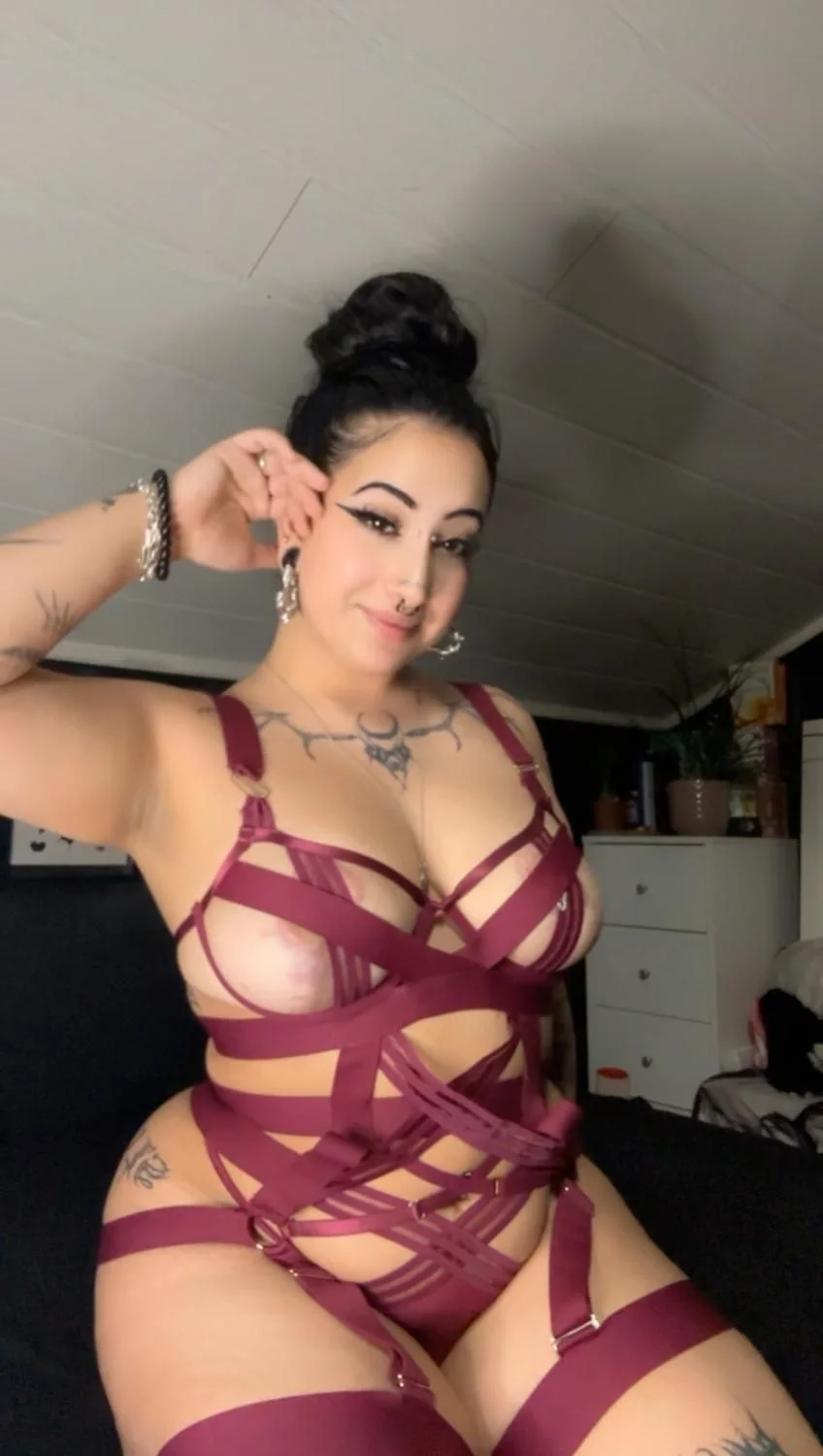 Demon Ellis nude Photo /  Porn - Photo #24