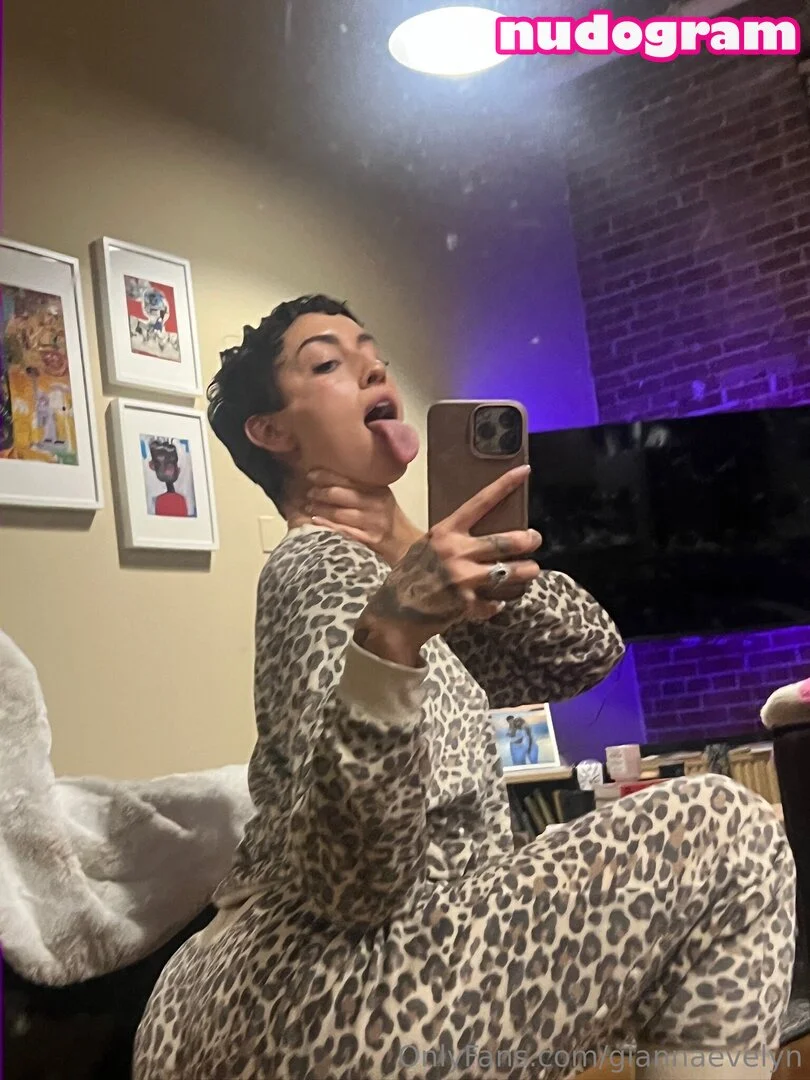 Giannaevelyn nude Photo /  Porn - Photo #9