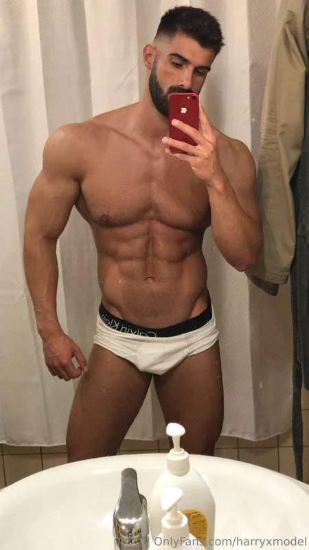 Harry Hart nude Photo /  Porn - Photo #19