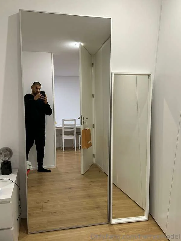 Harry Hart nude Photo /  Porn - Photo #28