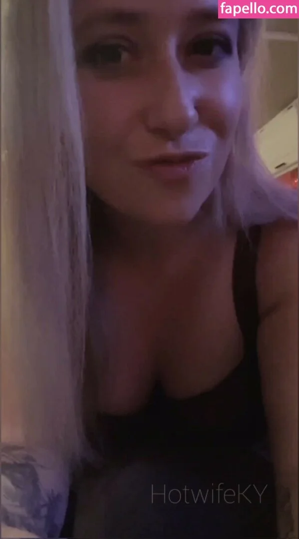 ✨HotwifeKY ♠️ nude Photo / hotwifeky_1 Porn - Photo #12