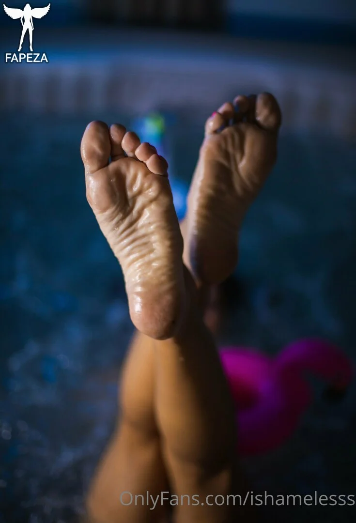 ishameless nude Photo /  Porn - Photo #26