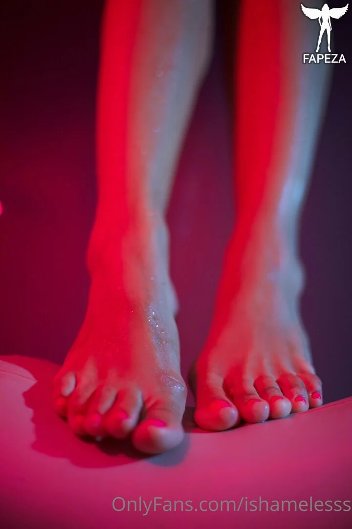 ishameless nude Photo /  Porn - Photo #27