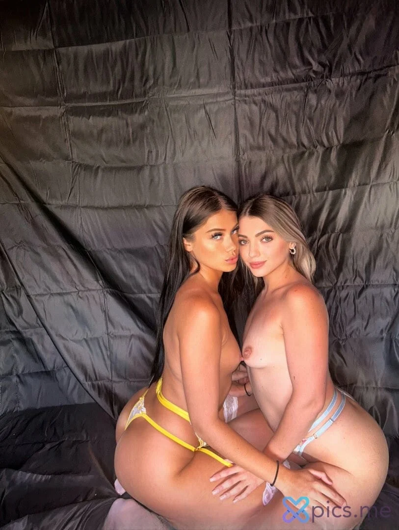 Lilly  ✨ nude Photo /  Porn - Photo #18