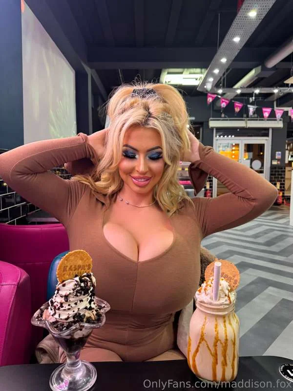 Maddison Fox 🦊 nude Photo /  Porn - Photo #12