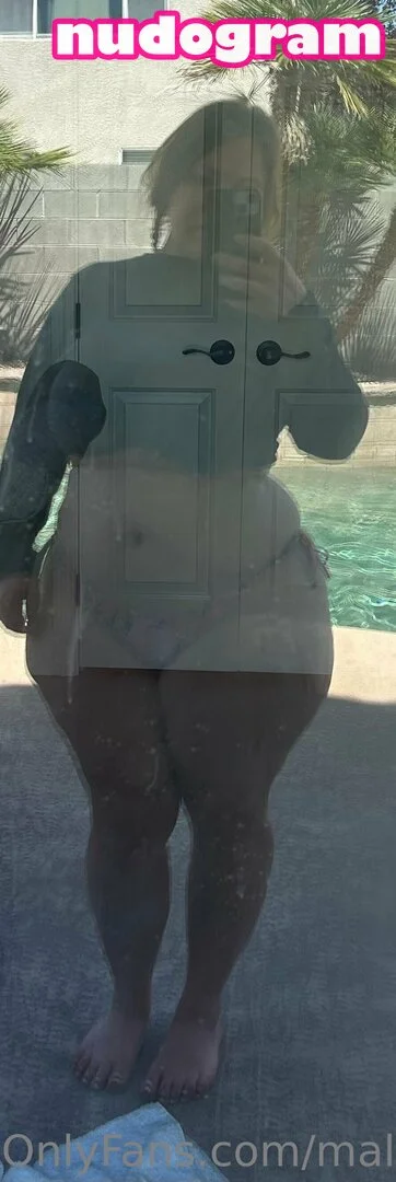 Mal Malloy nude Photo / malmalloy Porn - Photo #4