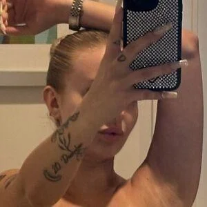 Michelle nude Photo /  Porn - Photo #16