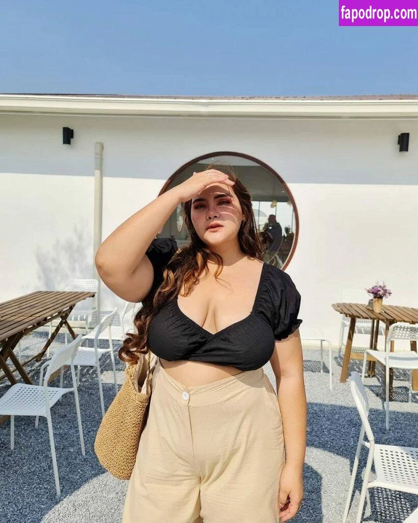 Money tsia nude Photo /  Porn - Photo #26