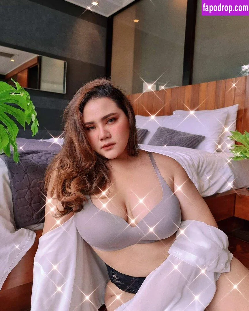 Money tsia nude Photo /  Porn - Photo #19