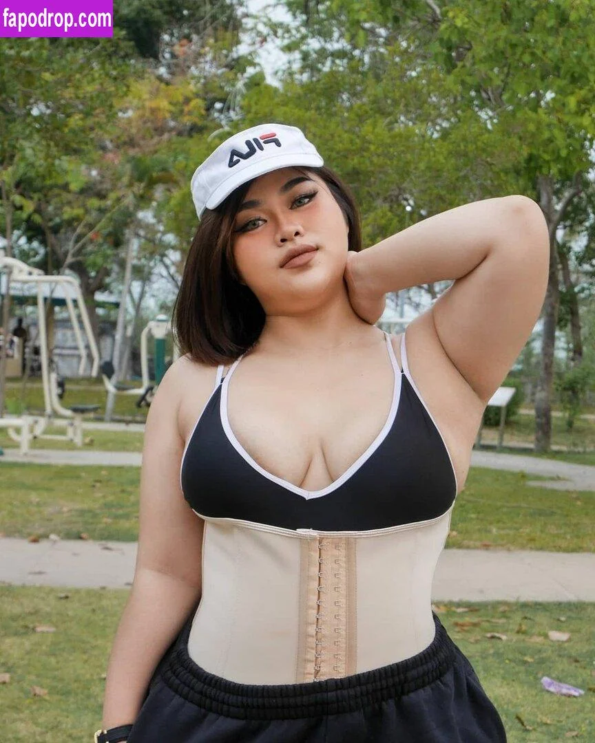 Money tsia nude Photo /  Porn - Photo #13