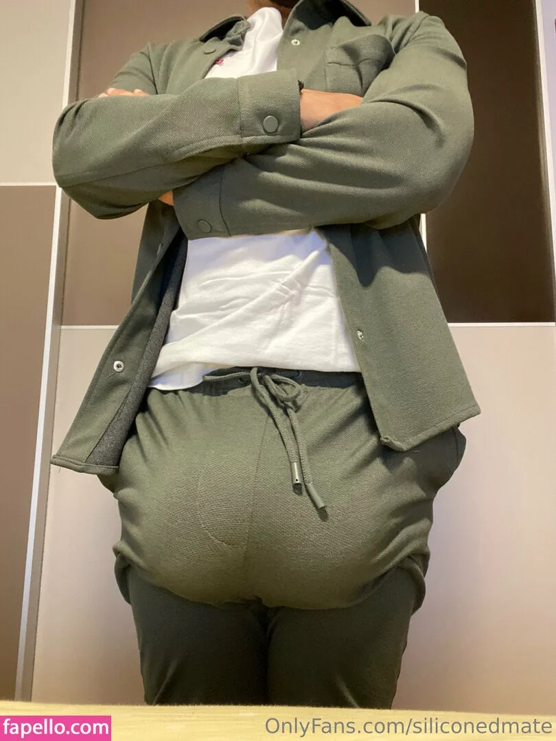 MEGA SILICONED KING   TOP 3% 🥵😎🏀🍆 nude Photo /  Porn - Photo #20