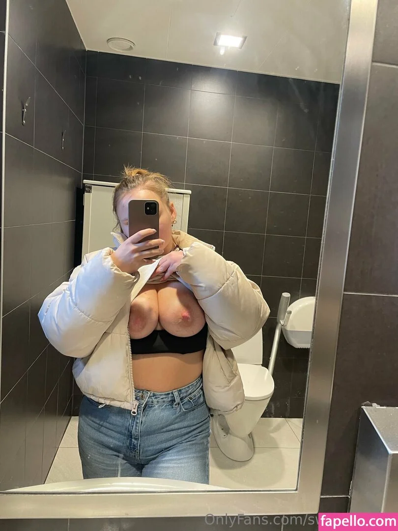 Moa🫦 nude Photo /  Porn - Photo #9