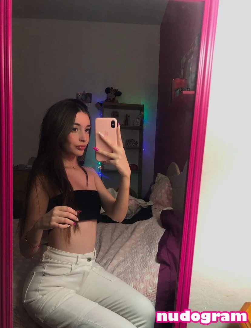 tara nude Photo /  Porn - Photo #8