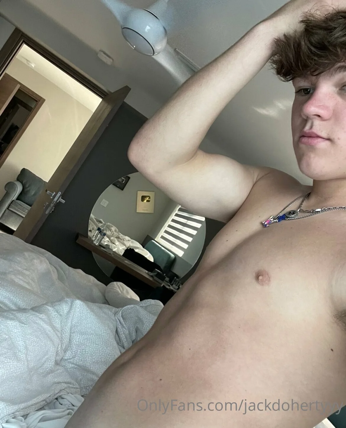 Jack Doherty @jackdohertyyy chiefs fan