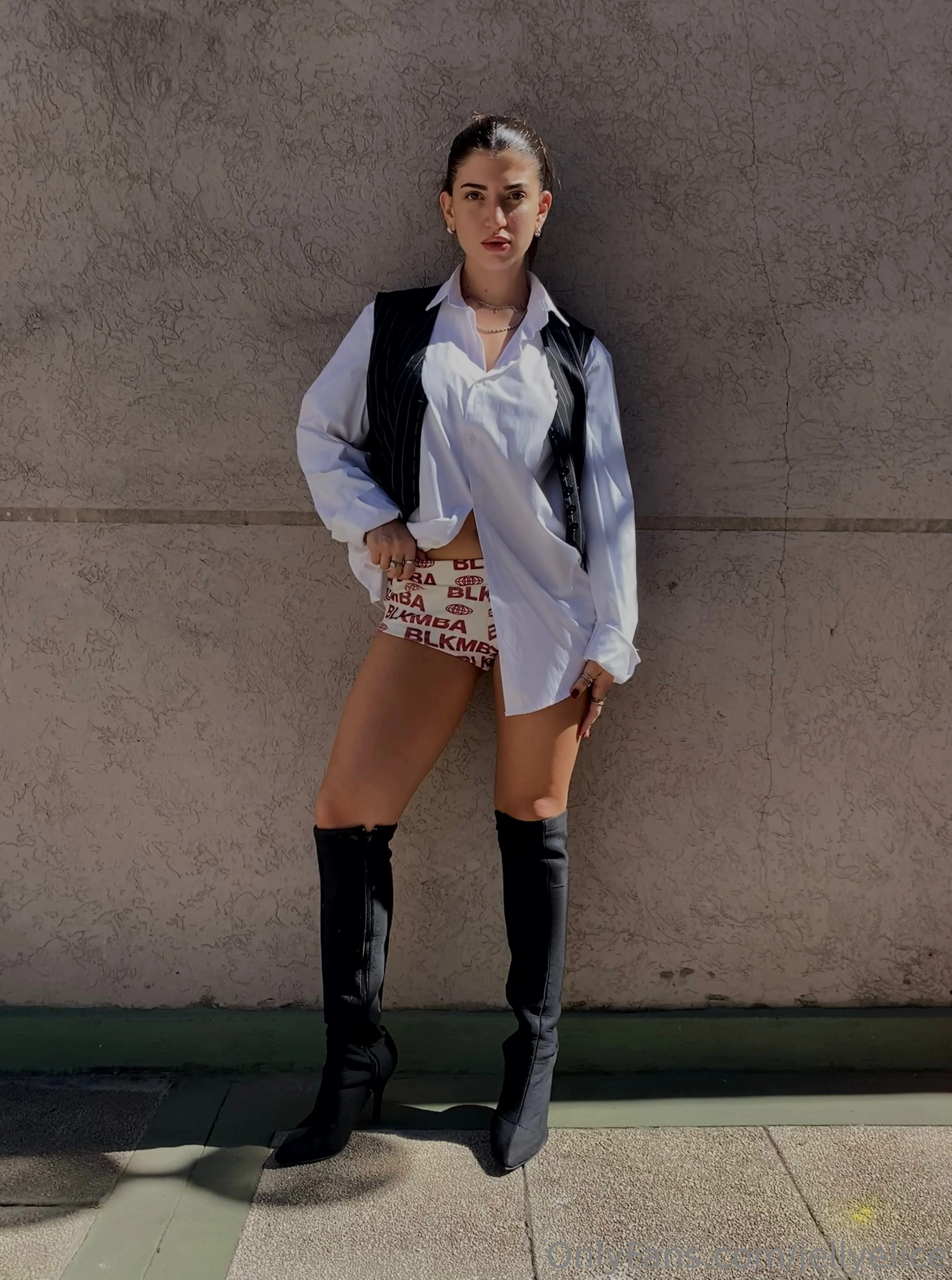 Elice 💕 Nicest 20 year old on OnlyFans 💕 @jellyelice maga hat photo