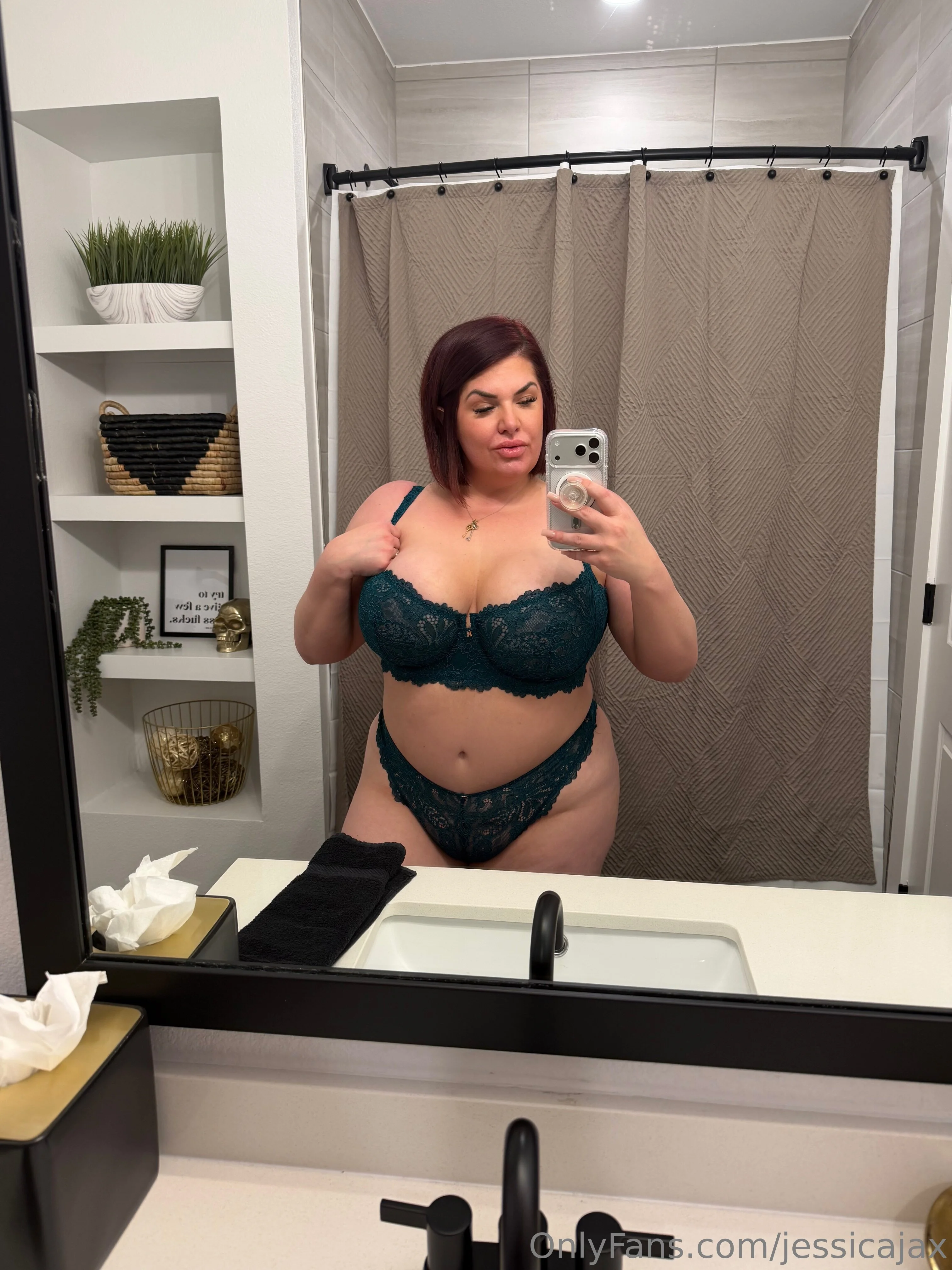 Jessica Jax @jessicajax pirn