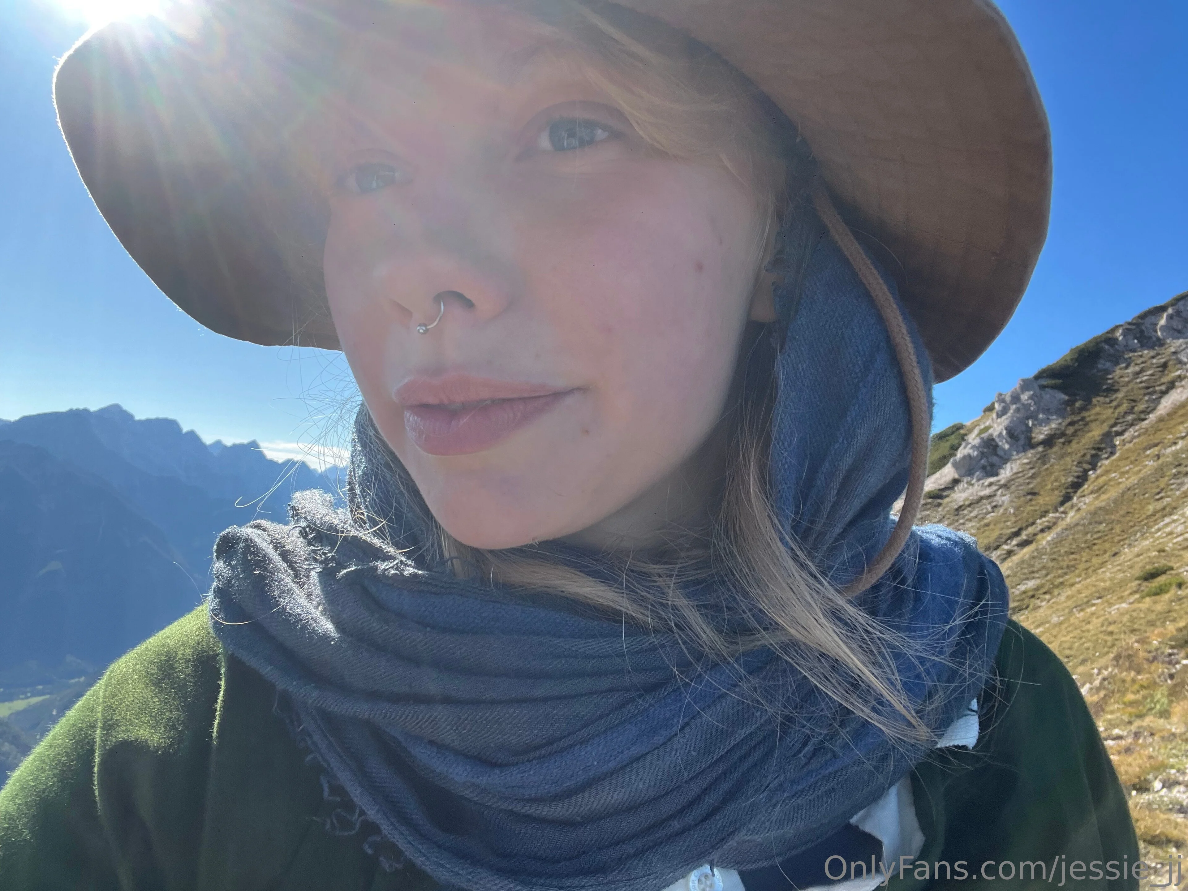 𝓙𝓮𝓼𝓼𝓲𝓮 𝓙💖 @jessie_jj eu