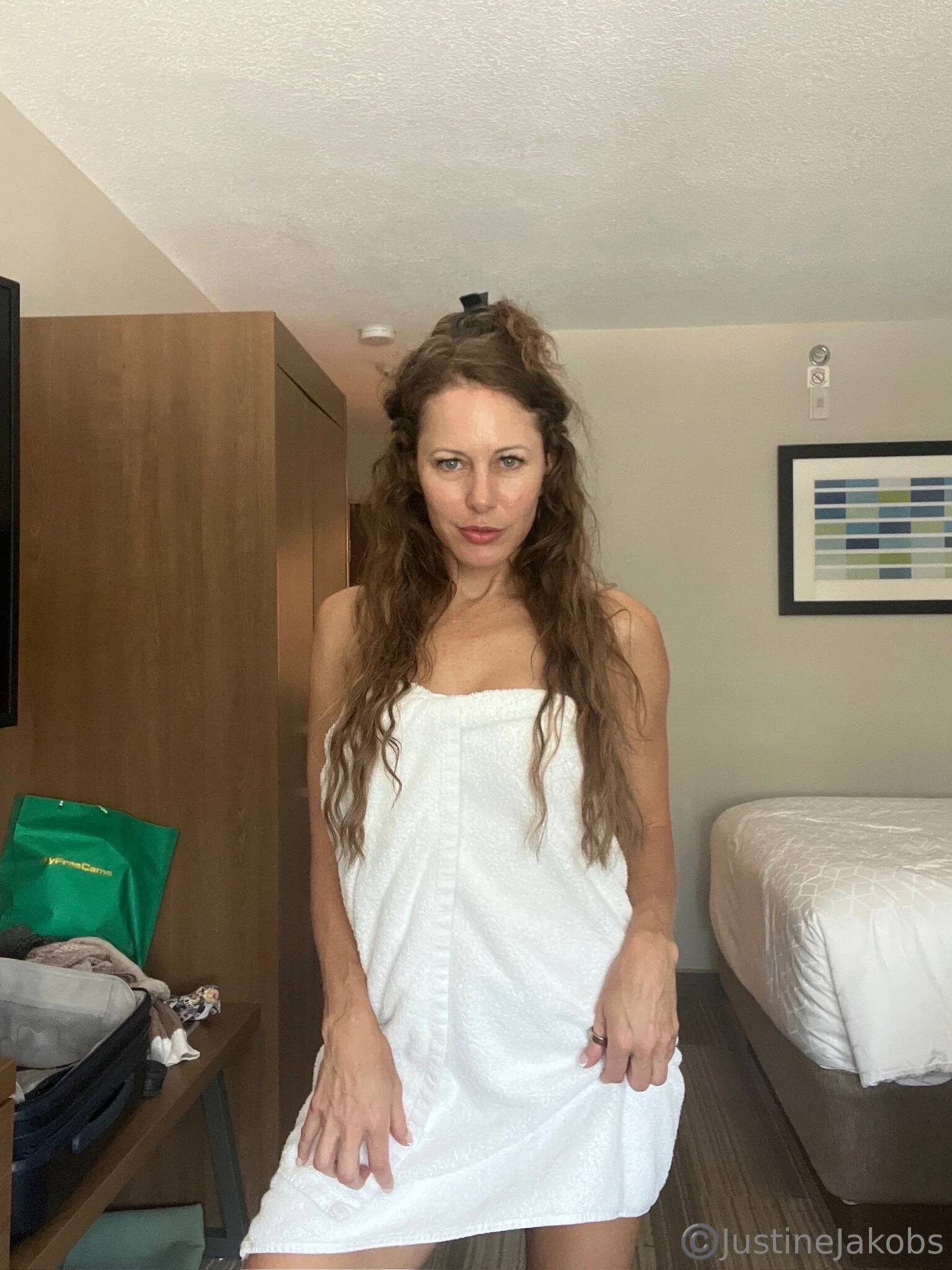 Traveling this holiday? I can keep you company! 😉 