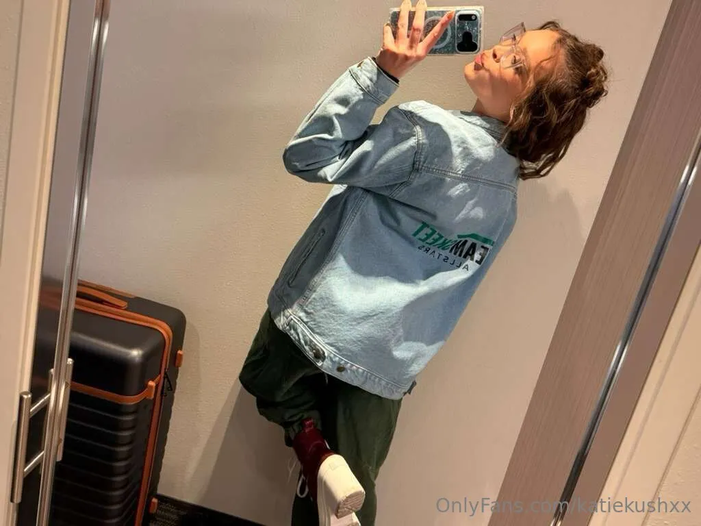 Katie Kush leaked nudes