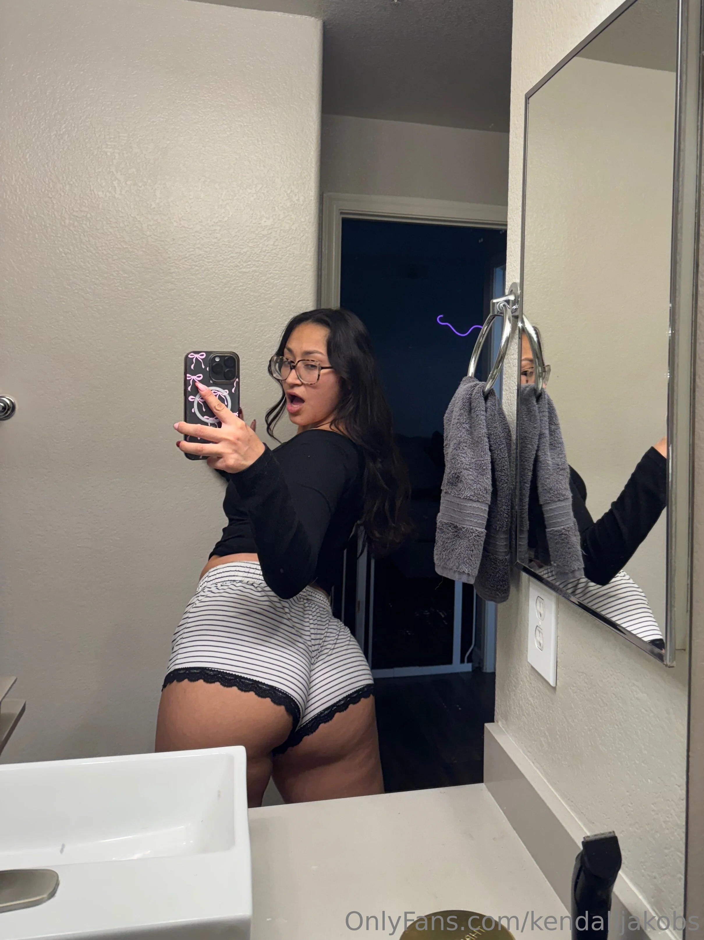 Ken J 👑 @kendalljakobs jinekolog