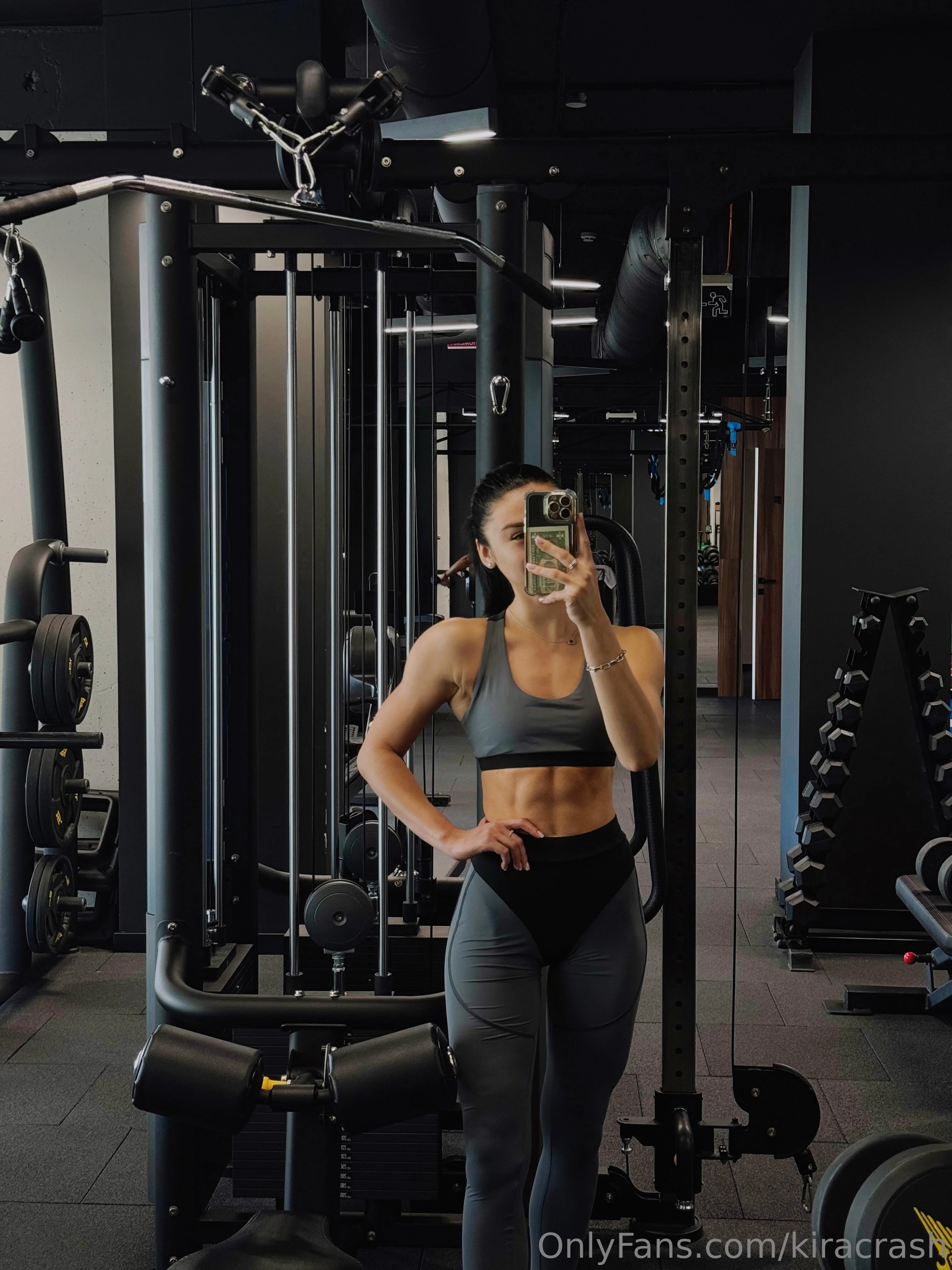 Kira💋 @kiracrash as boxer christy martin