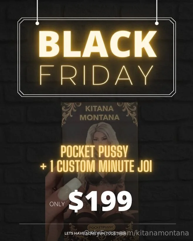 Kitana Montana selfie