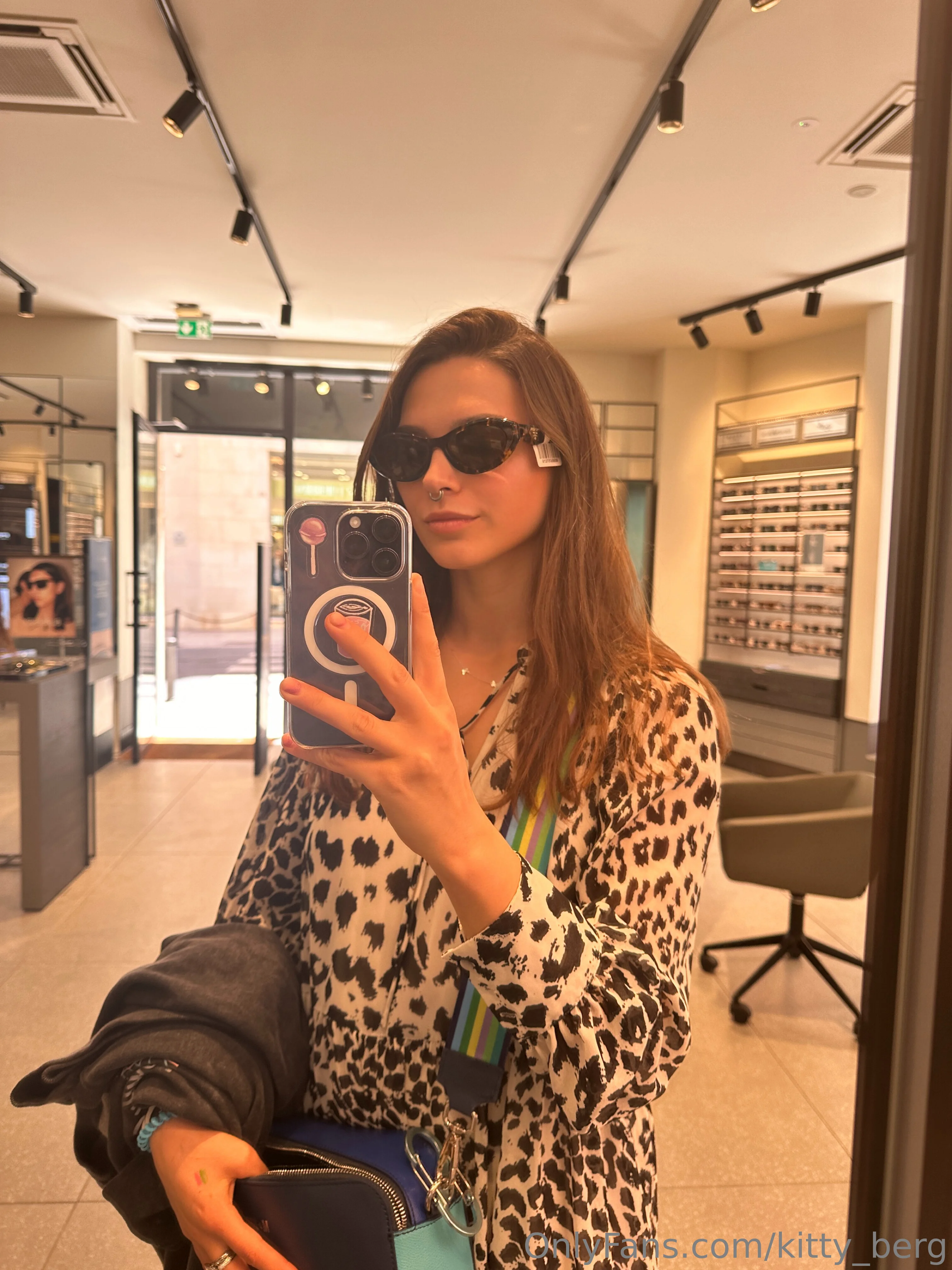 Kitty Berg 🏔climber nude Photo /  Porn - Photo #9