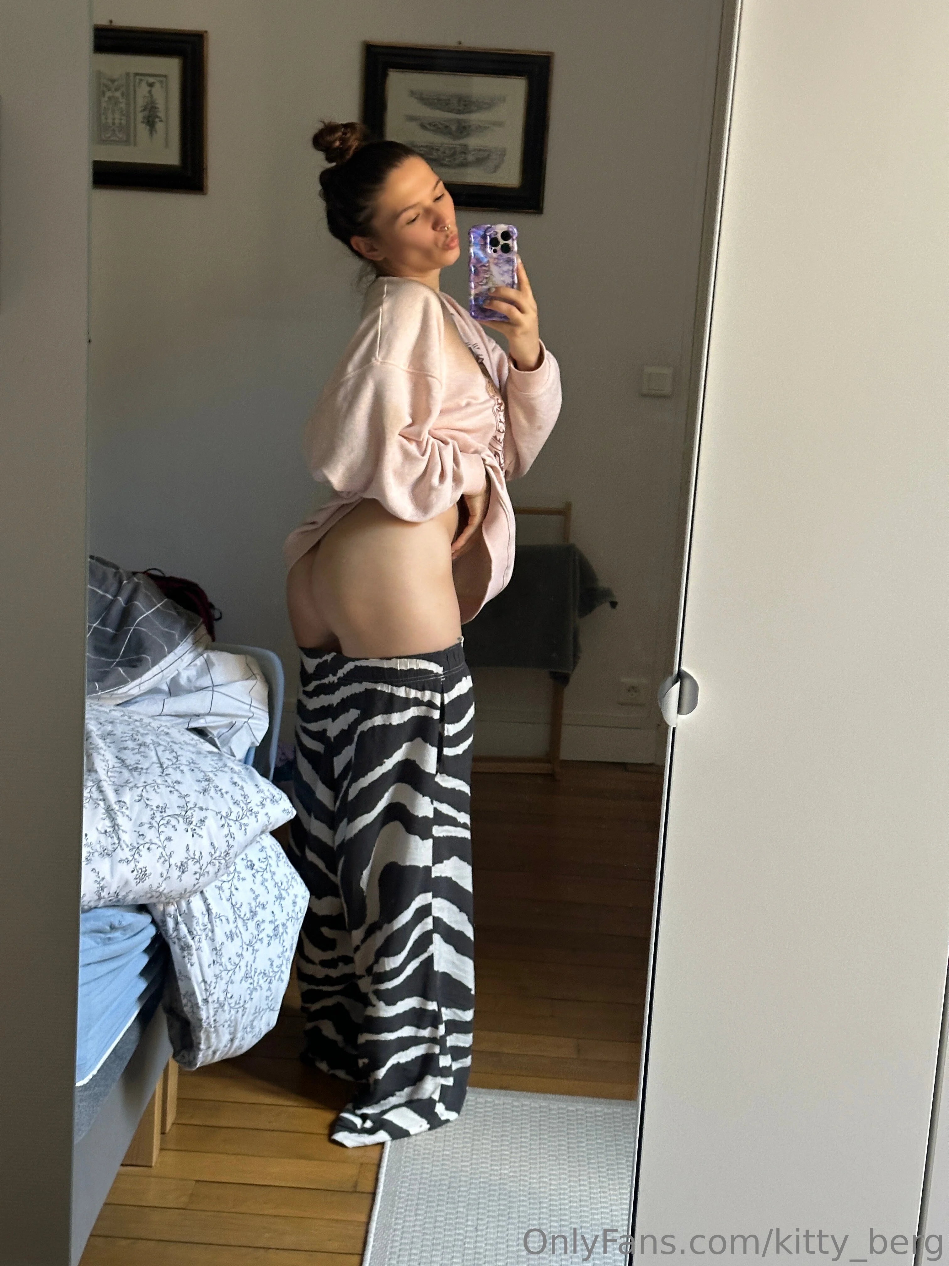 Kitty Berg 🏔climber nude Photo /  Porn - Photo #10