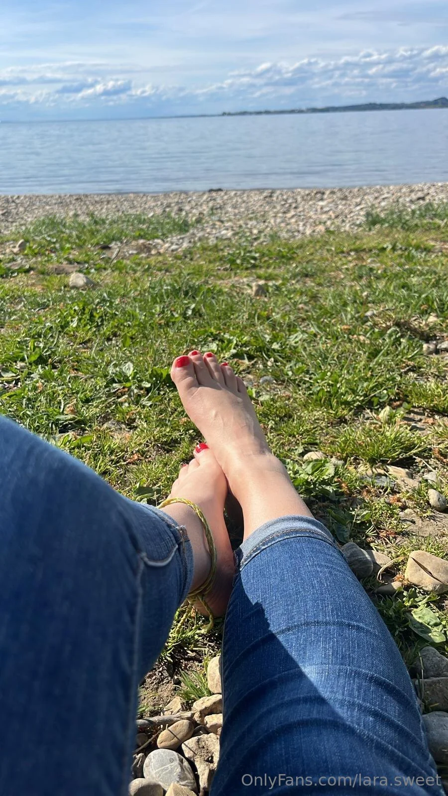 Lara pete davidson dating